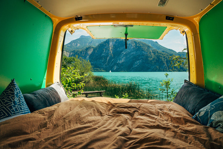 Box kempingowy - Moonbox ze stołem Van/Bus 124cm