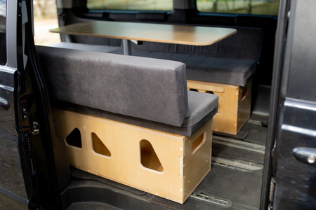 Box kempingowy - Moonbox ze stołem Van/Bus 124cm Modify